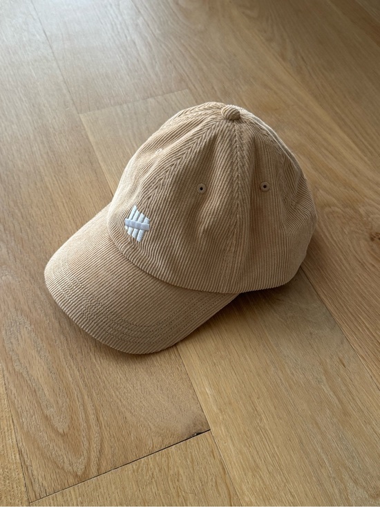 Undefeated Other - Undefeated corduroy hat - beige - SnapBack